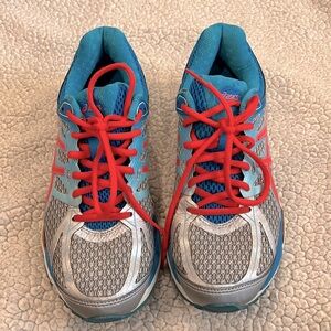 ASICS Fluidride Size 7.5